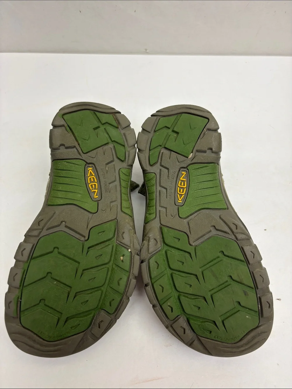 Kids Olive Green Outdoor Sandals, for little boy size 1, box 19